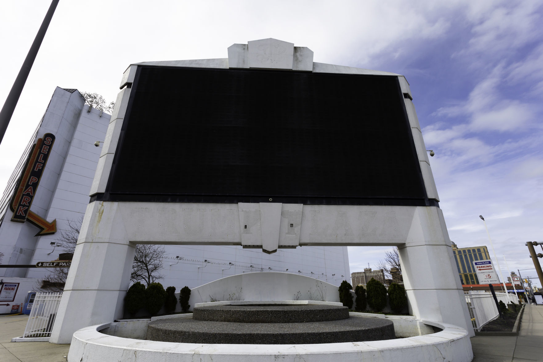 nws_plaza
